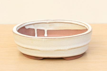 (B) Glazed Oval Bonsai Pot - 6" Cream Tumblr