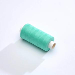 Bobine de fil vert meraude - 500m - Fabrication franaise - Oeko-Tex Geniue Stockist