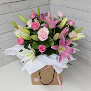 'PRETTY IN PINK' Fresh Floral Bouquet Bag 2025 New Cheap Pice