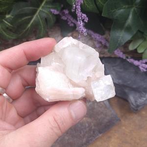 #AP-551 Apophyllite and Stilbite Specimen Recommend