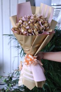 Chocolate Hand Crafted Classic Bouquet with 20 chocolates - Bangalore Only Really Cheap