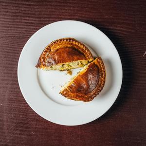 Chicken & Mushroom Pie Footlocker Pictures