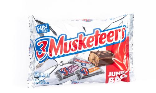 3 Musketeers Chocolate Bar Fun Size Jumbo Bag (1.08 oz, 17 ct.) Sale View