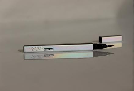 'KNOW BOUNDS' - EYELINER WAND With Credit Card Free Shipping