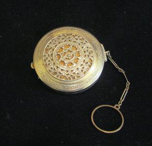 1920s German Silver Filigree Compact Powder And Mirror Finger Ring Compact Purse Finishline Cheap Online